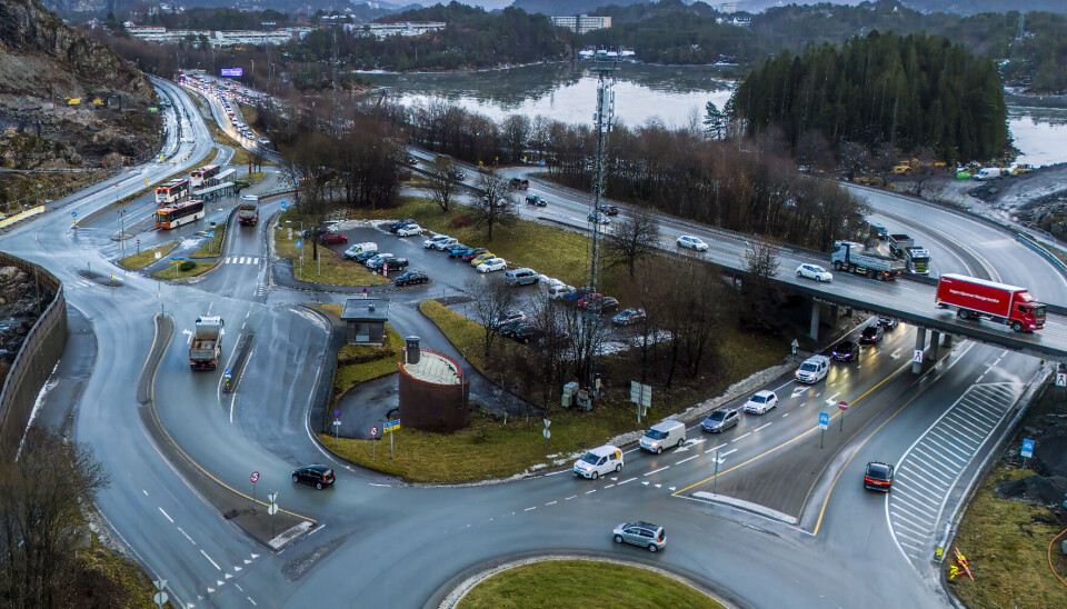 Køene øker etter stenging av Godviksvingene i retning vest.