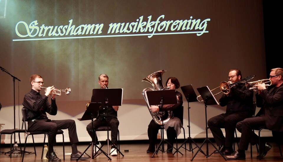NORGESMESTERE: En kvintett fra Strusshamn Musikkforening underholdt under prisutdelingen, blant annet med en fyrrig versjon av John Philip Sousas «The Liberty Bell – som mange kjenner som temaet fra den britiske komiserien «Monty Python's Flying Circus».