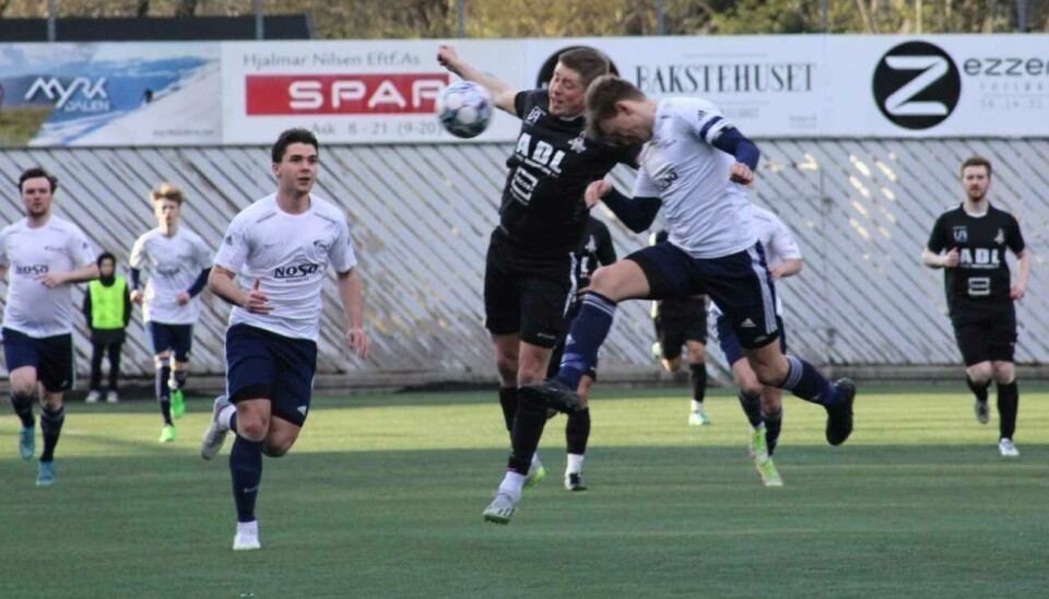 BANK: Olsvik kom til Ask og lekte seg med Espen Haugland og Østsiden FK.