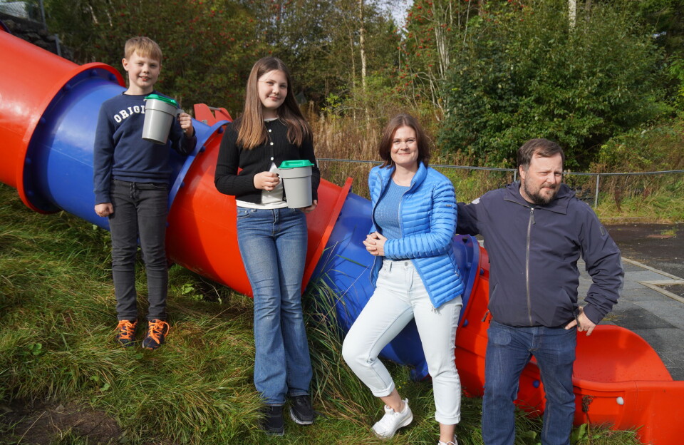 HELE FAMILIEN DELTAR: Familien Dale har vært bøssebærere for tv-aksjonen siden 2016. Fra venstre: Ask Andreas, Sol Aleksandra, Tina og Tommy.