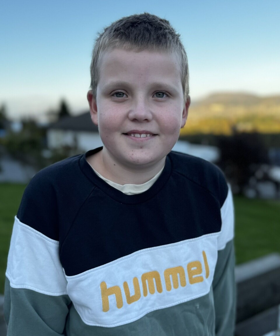 HOVEDPERSONEN: Aksel (12) har vært gjennom noen svært vanskelige år med kreftdiagnose. Men ting ser lysere ut nå, og han spiller fotball i Østsiden og kjører MC i Vestkanten Trial.