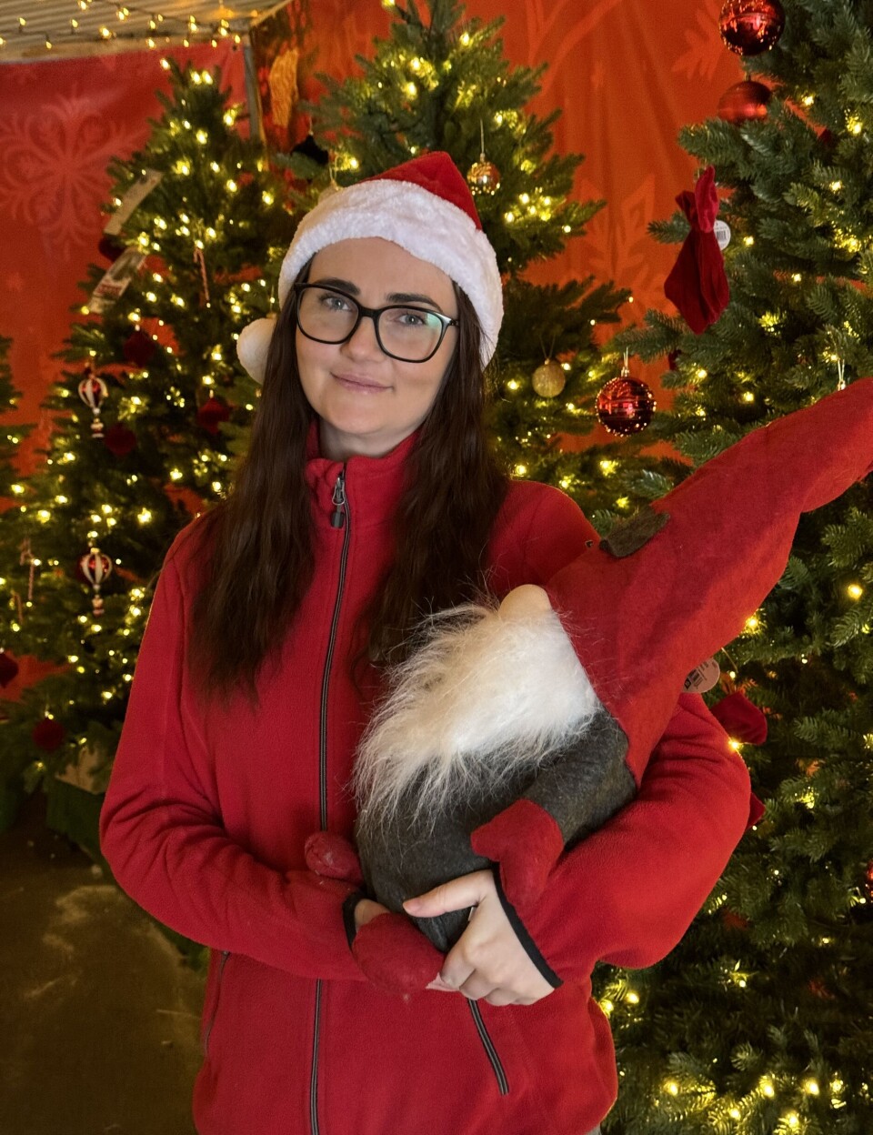 FORNØYD: Daglig leder hos Europris Strusshamn, Kine Kvamsdal er ekstra fornøyd med juleutstillingen i år.