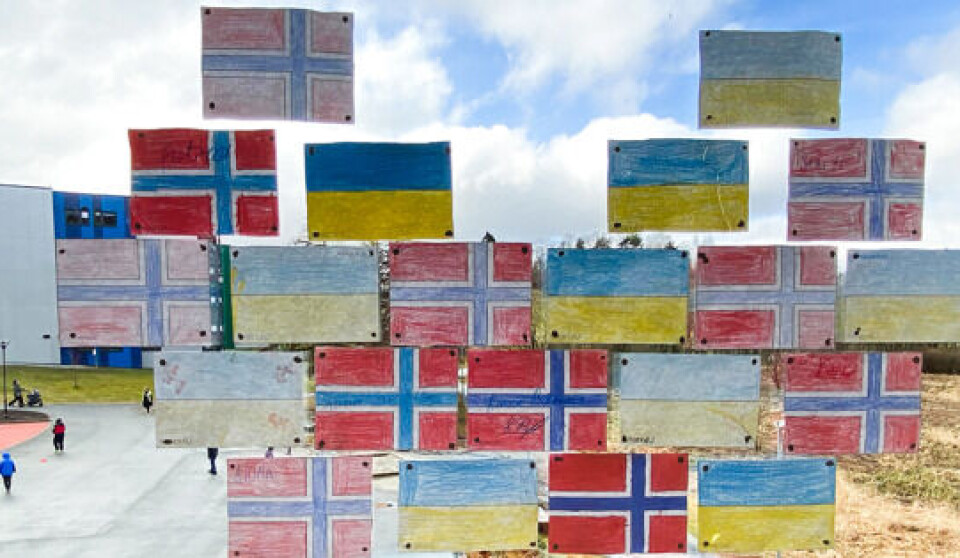 BOSETTING AV FLYKTNINGER: Norge vil ta imot 19.000
flyktninger i 2025. Kommunene anmodes derfor om å bosette et antall flyktninger i
løpet av året.