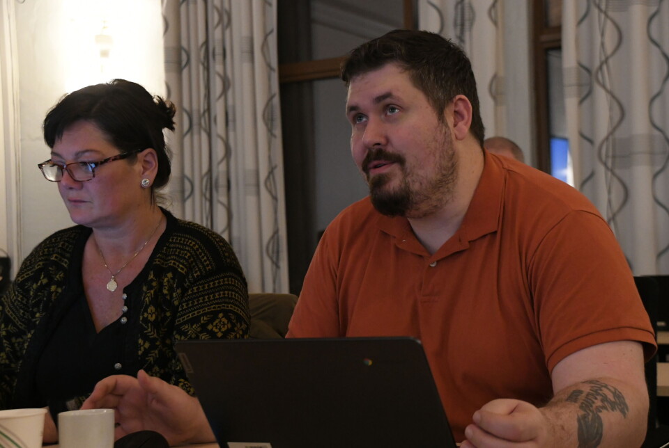 FØR: Askøy INP fikk inn to representanter i kommunestyret, men idyllen og gleden ble kortvarig. I forrige kommunestyremøte satt de ikke ved siden av hverandre, for å si det slik.