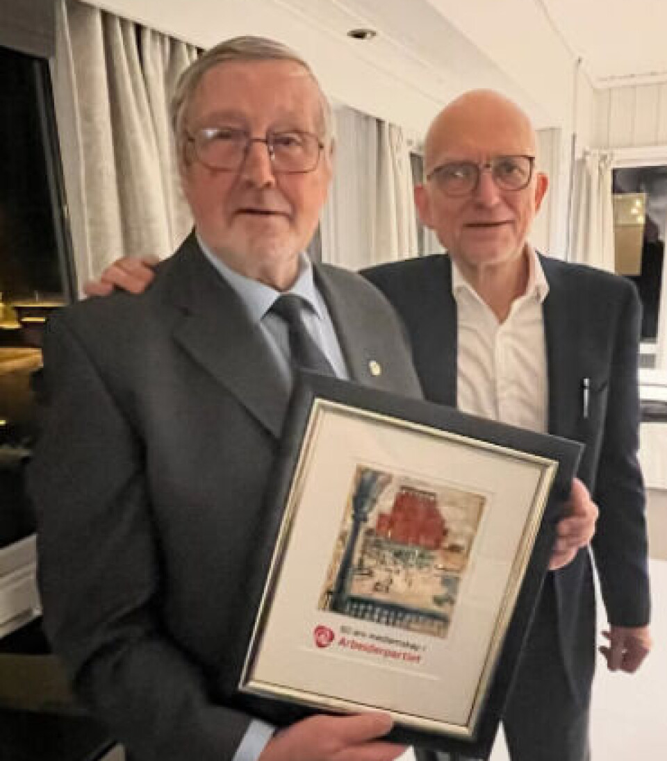Øystein Holmelid (tv.), her sammen med partikollega Terje Angelshaug.