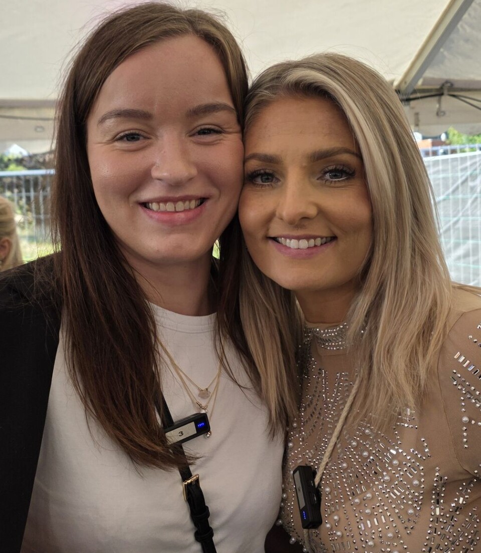 STØTTE LOKALT: Malin Hansen (t.v.) og Stine Hafsaas er klare på at det er viktig å støtte lokalt, samtidig som de skal kose seg stort på festivalen.