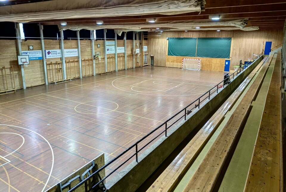 OMBYGGING AV ASKØYHALLEN: Det er forunderlig at kommunedirektøren plutselig mener det er grunnlag for økt låneopptak til dette prosjektet.