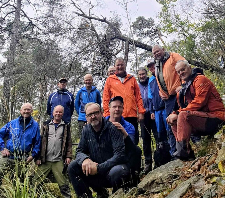 TUR: Fra v. Ingvar Haugland, Tor Lohne, Stig-Ove Normann, Jon Arne Ramsvik, Norvald Fauskanger, Svein Vikøren, Frank-Ove Aamodt, Arild Lisund, Henning Aasebø og Frode Haugland. I front: Tommy Olafsen og Jan Roar Lammetun. Ikke til stede: Morten Forthun